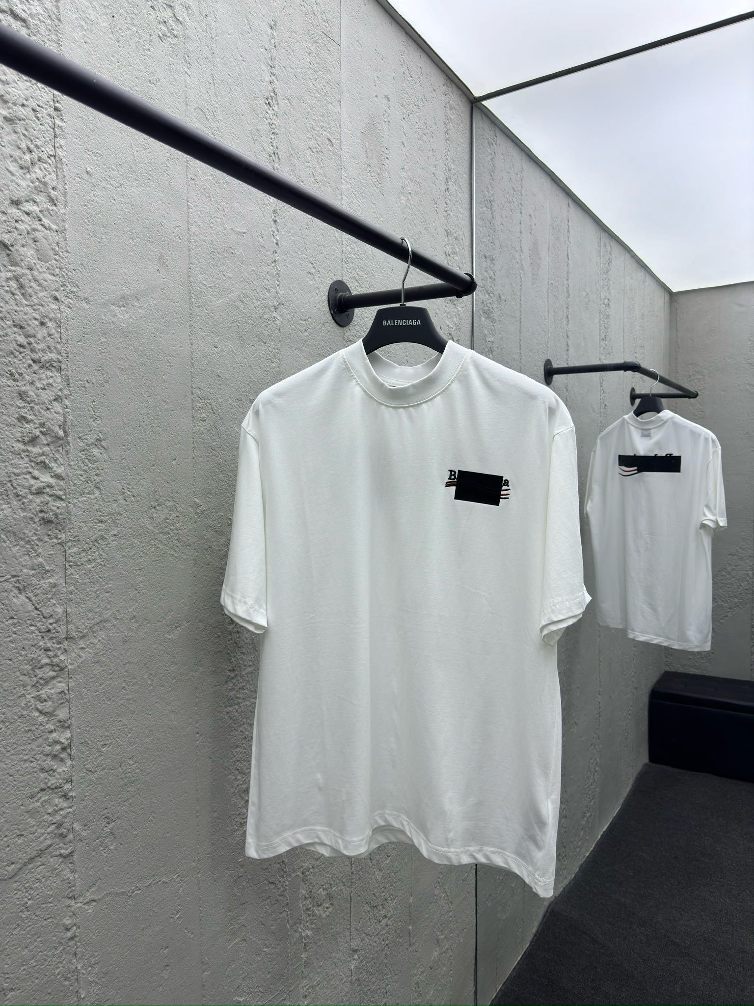 【커플】 BALENCIAGA 발렌시아가 240830-017